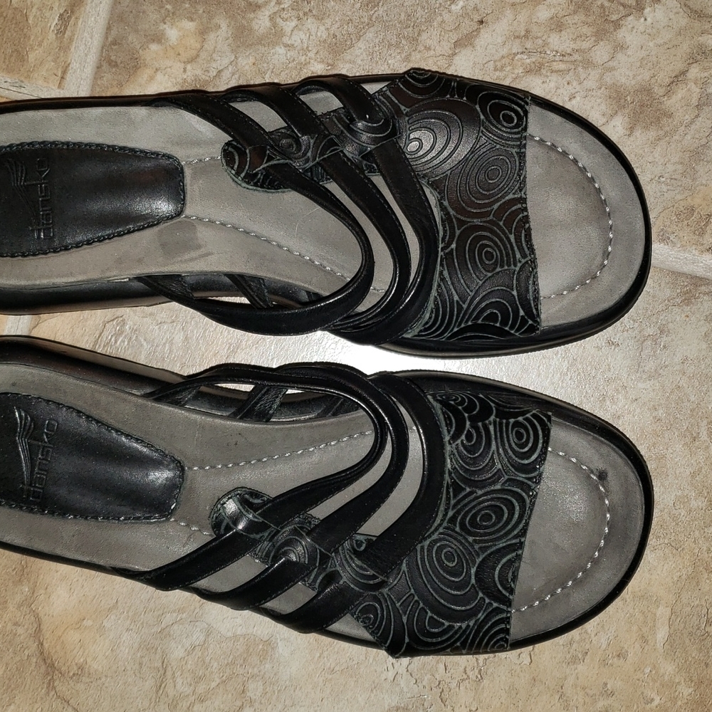 Dansko sandals size 39 black